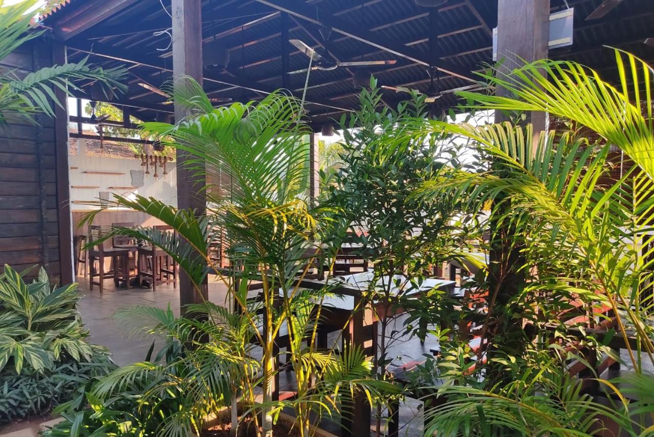 Waterscape Beach Resort Vagator Ngoại thất bức ảnh