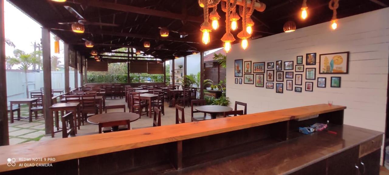 Waterscape Beach Resort Vagator Ngoại thất bức ảnh