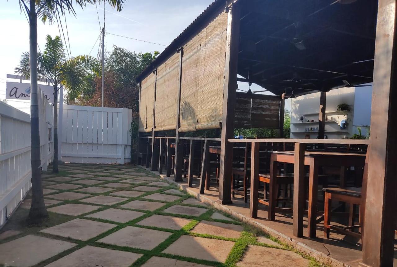 Waterscape Beach Resort Vagator Ngoại thất bức ảnh